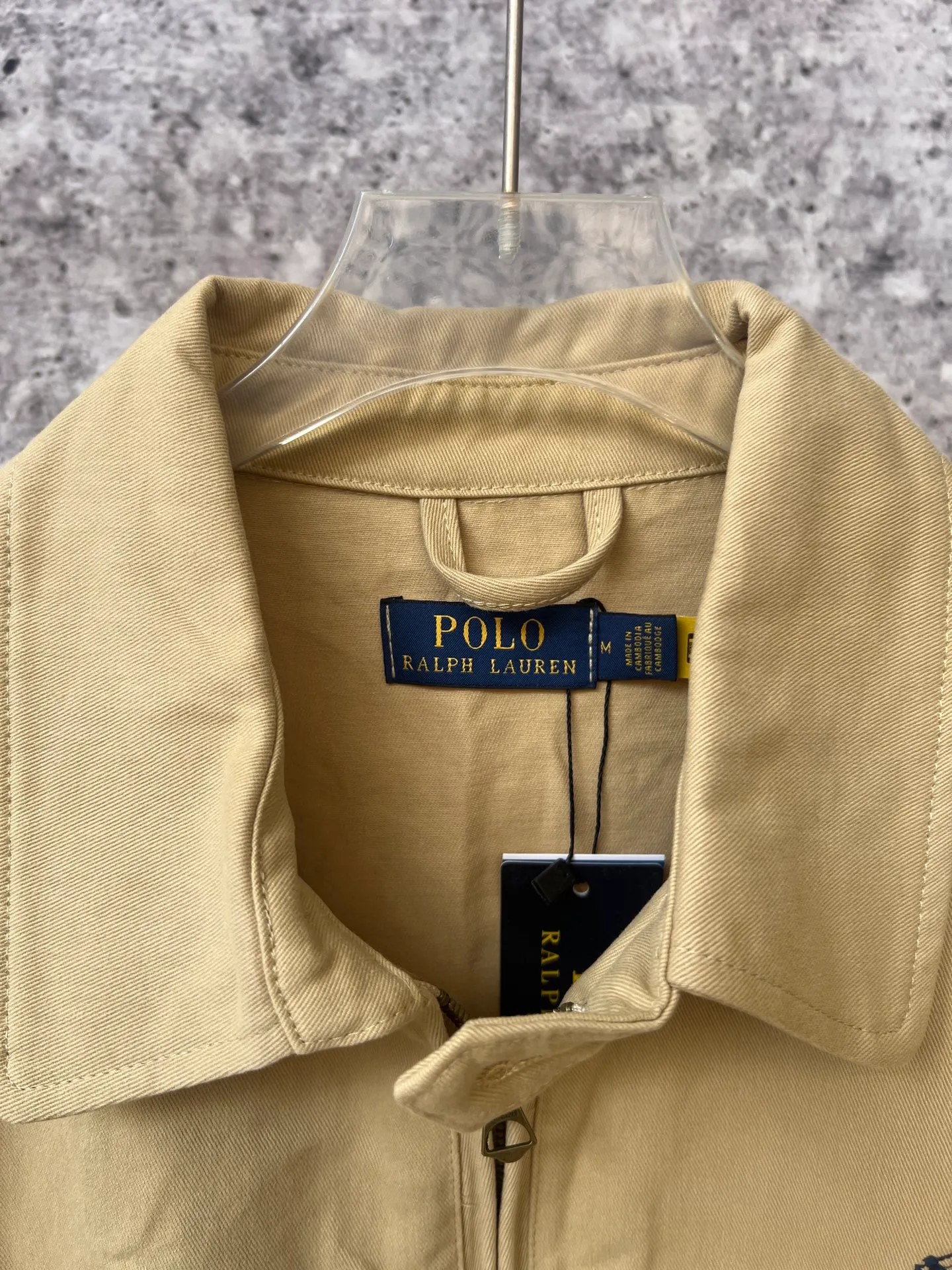 P310 Ralph Lauren autumn old style classic lapel women's twill washed jacket, a popular item in Xiaohongshu's major live broadcast rooms, pony embroidery on the chest, cracked printed letters on the sleeves, customized hardware accessories, and restored workmanship details